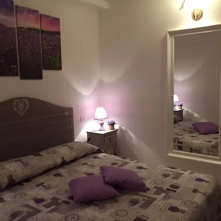 Casetta Lavanda Apartment *