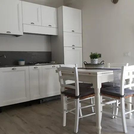 Casetta Lavanda Apartment *